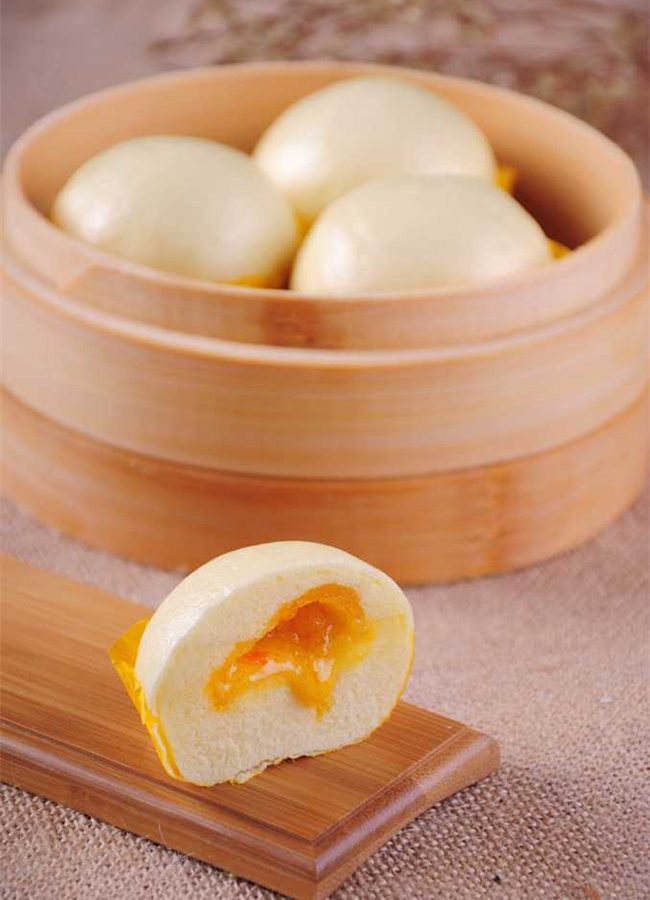 Chinese Steamed Custard Bun